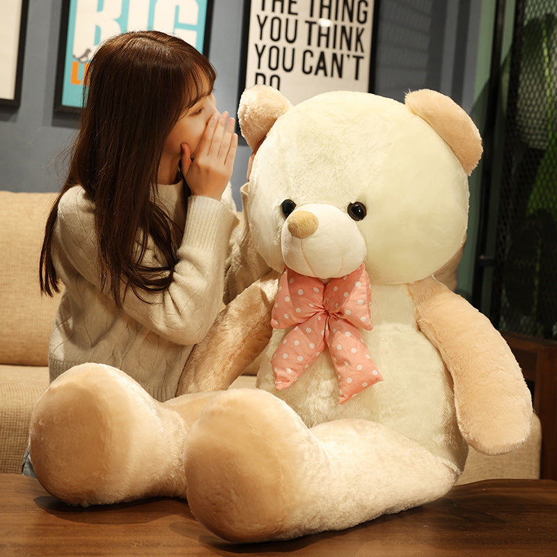 Cuddle King: Giant Cuddly Teddy Bear